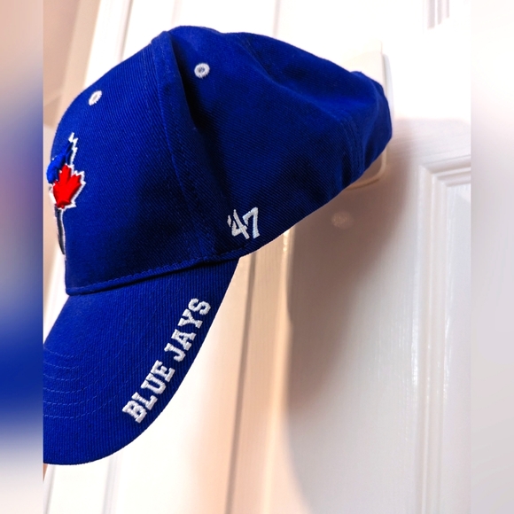 Toronto Blue Jays Hat - Picture 2 of 4